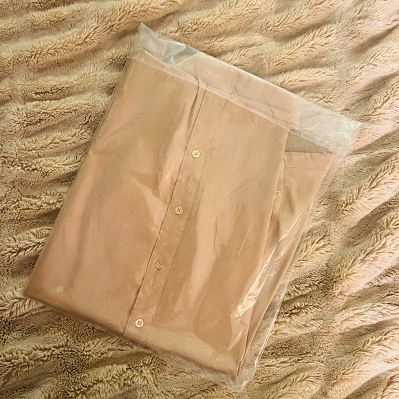 Talbots Soft Satin Charmeuse Button Front Shirt - Taupe Size Large - Picture 4 of 4